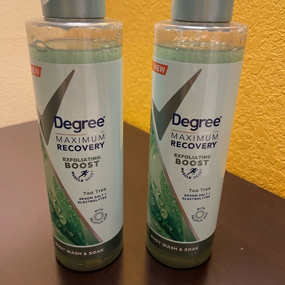 2 Degree Maximum Recovery Exfoliating Tea Tree Body Wash NEW